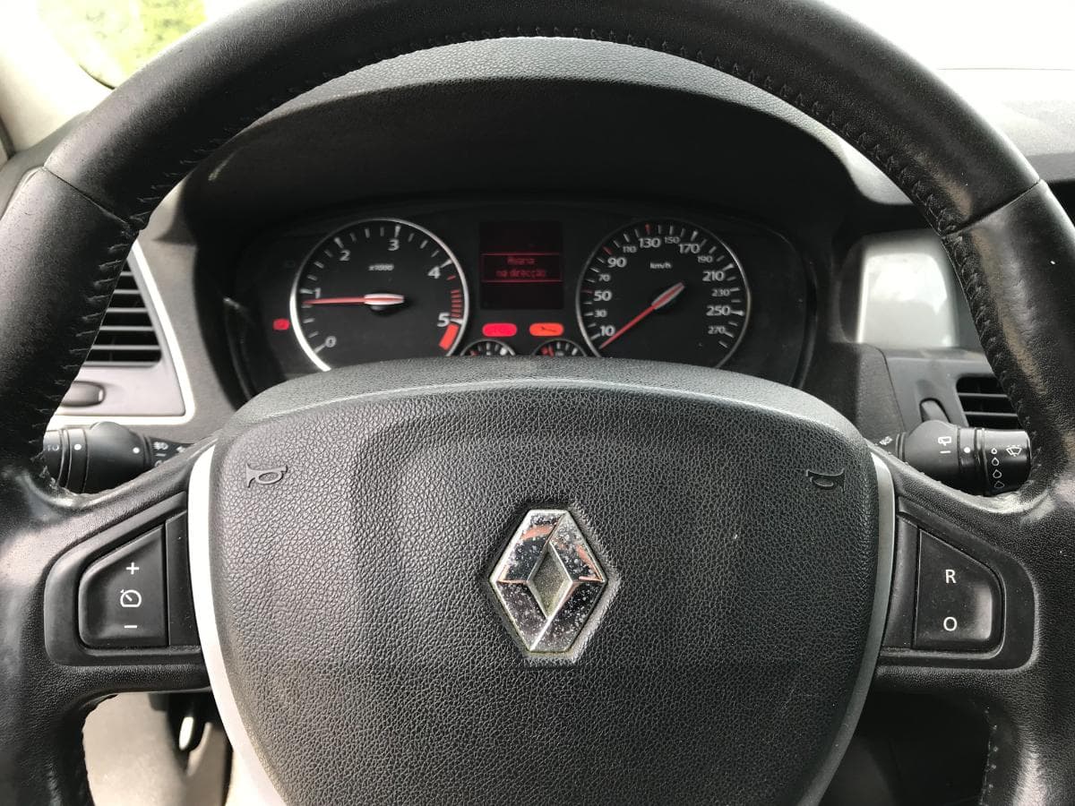 Renault Laguna 2.0DCI · Ano 2011 — imagen 23