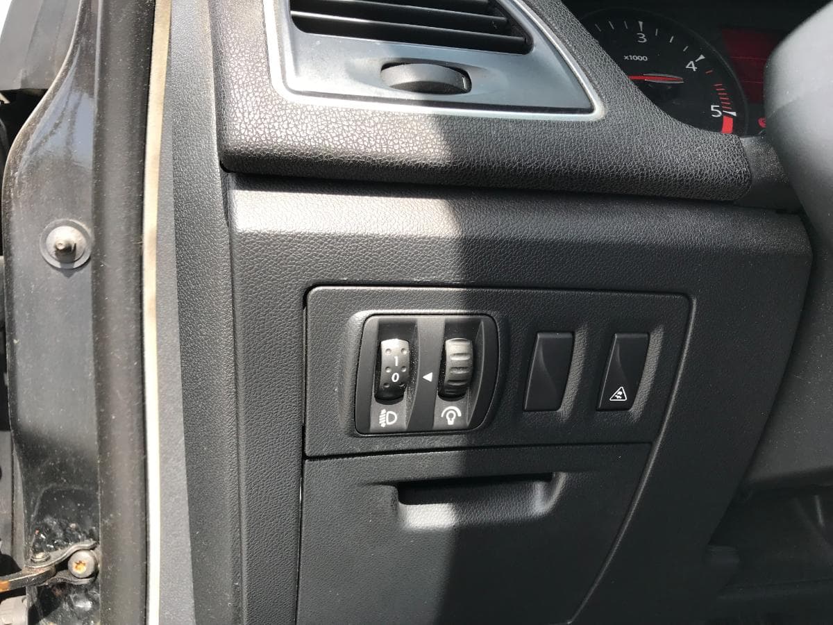 Renault Laguna 2.0DCI · Ano 2011 — imagen 25
