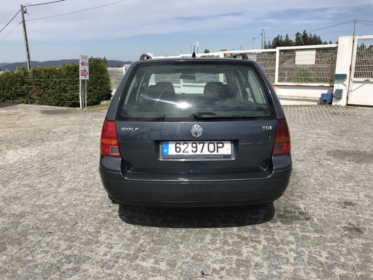 Vokswagen Golf 1.9TDI · Ano 1999 — imagen 5
