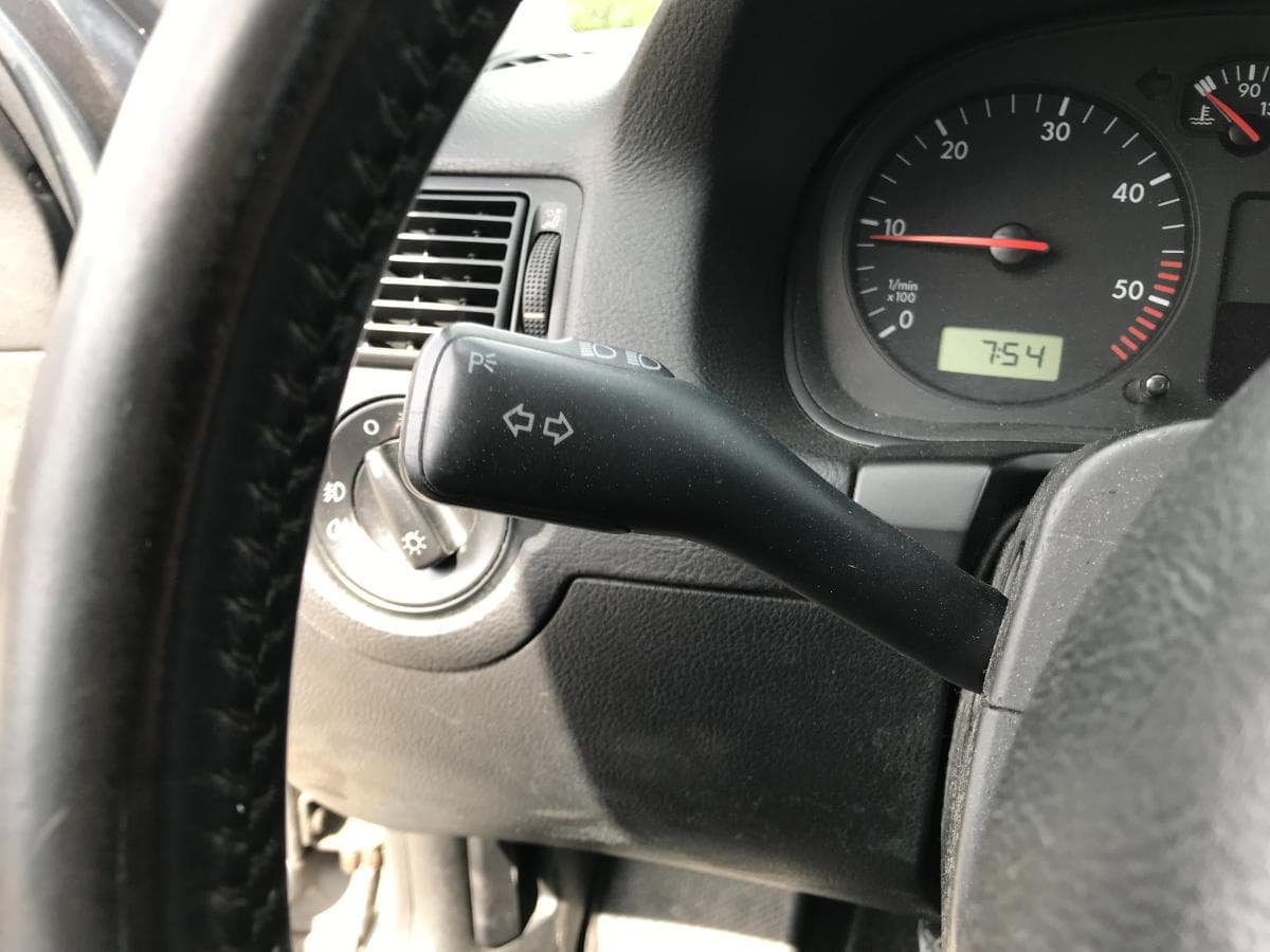 Vokswagen Golf 1.9TDI · Ano 1999 — imagen 20