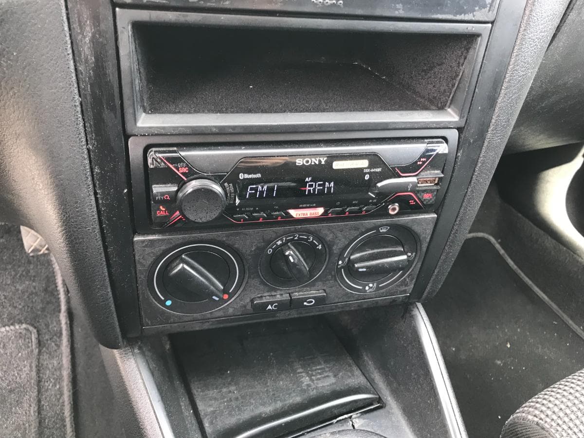 Vokswagen Golf 1.9TDI · Ano 1999 — imagen 23