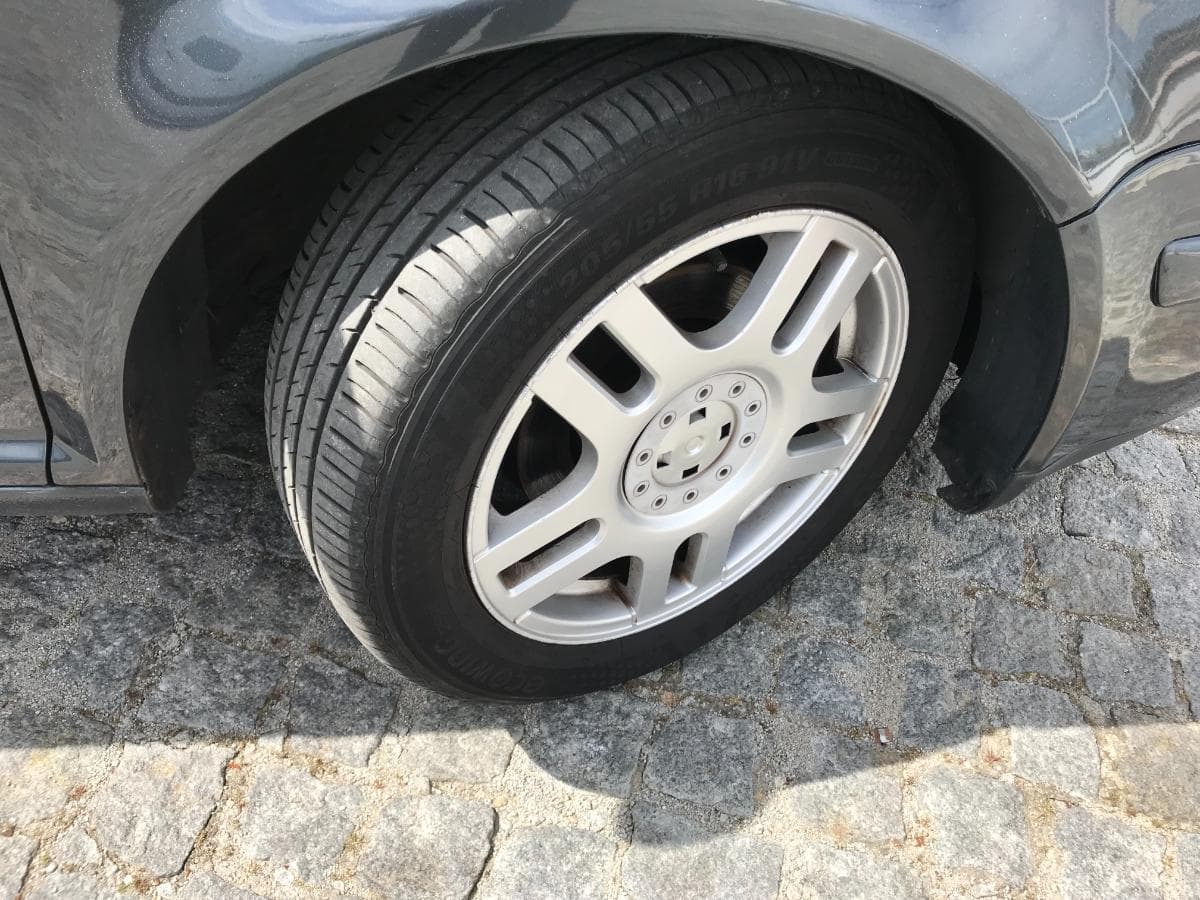 Vokswagen Golf 1.9TDI · Ano 1999 — imagen 25