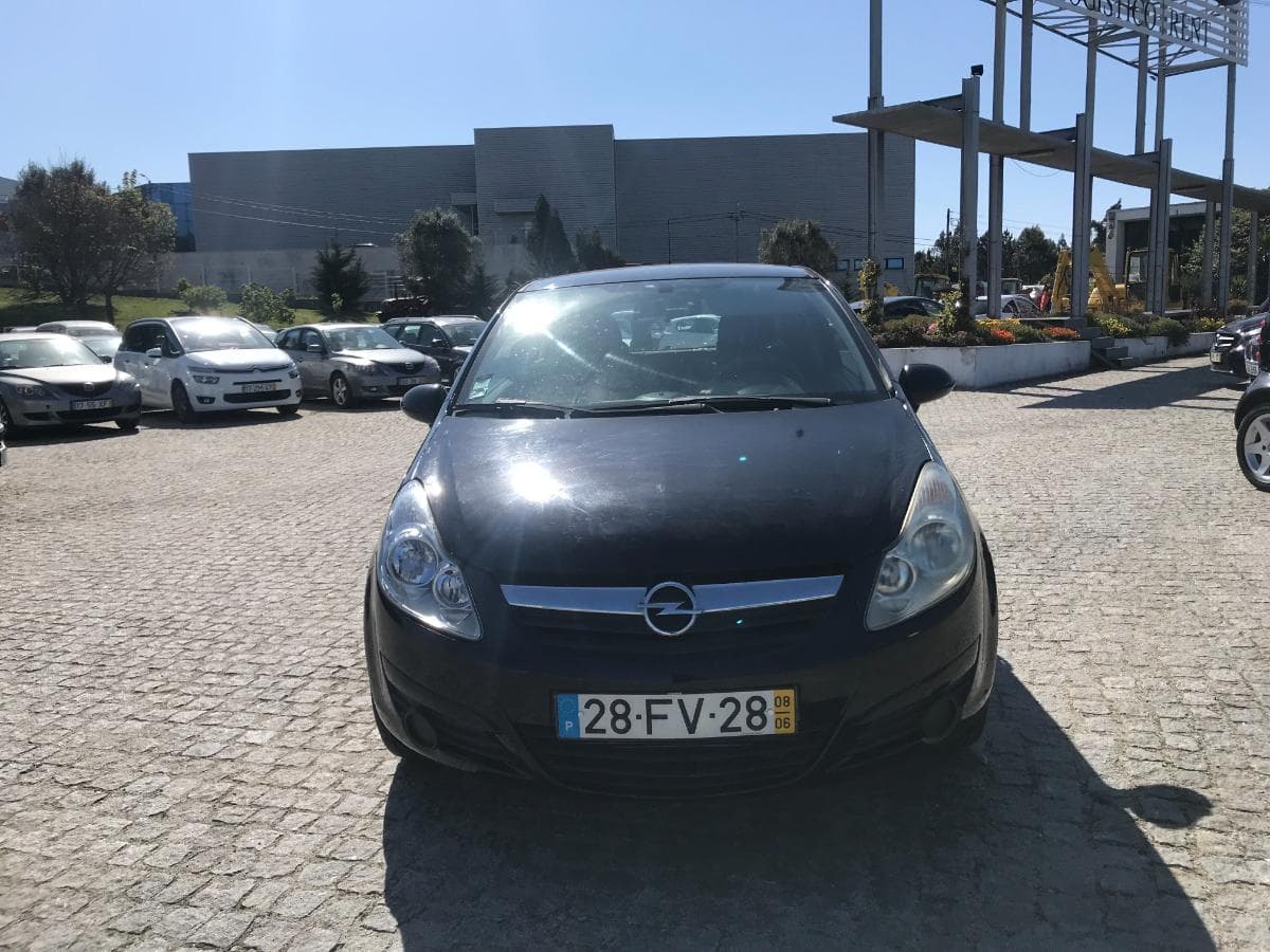 Opel Corsa 1.7CDTI · Ano 2008 — image 2
