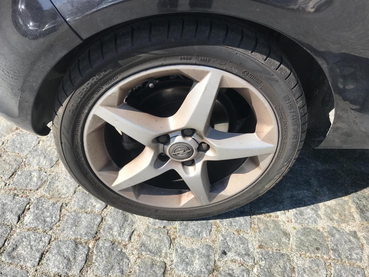 Opel Corsa 1.7CDTI · Ano 2008 — image 10