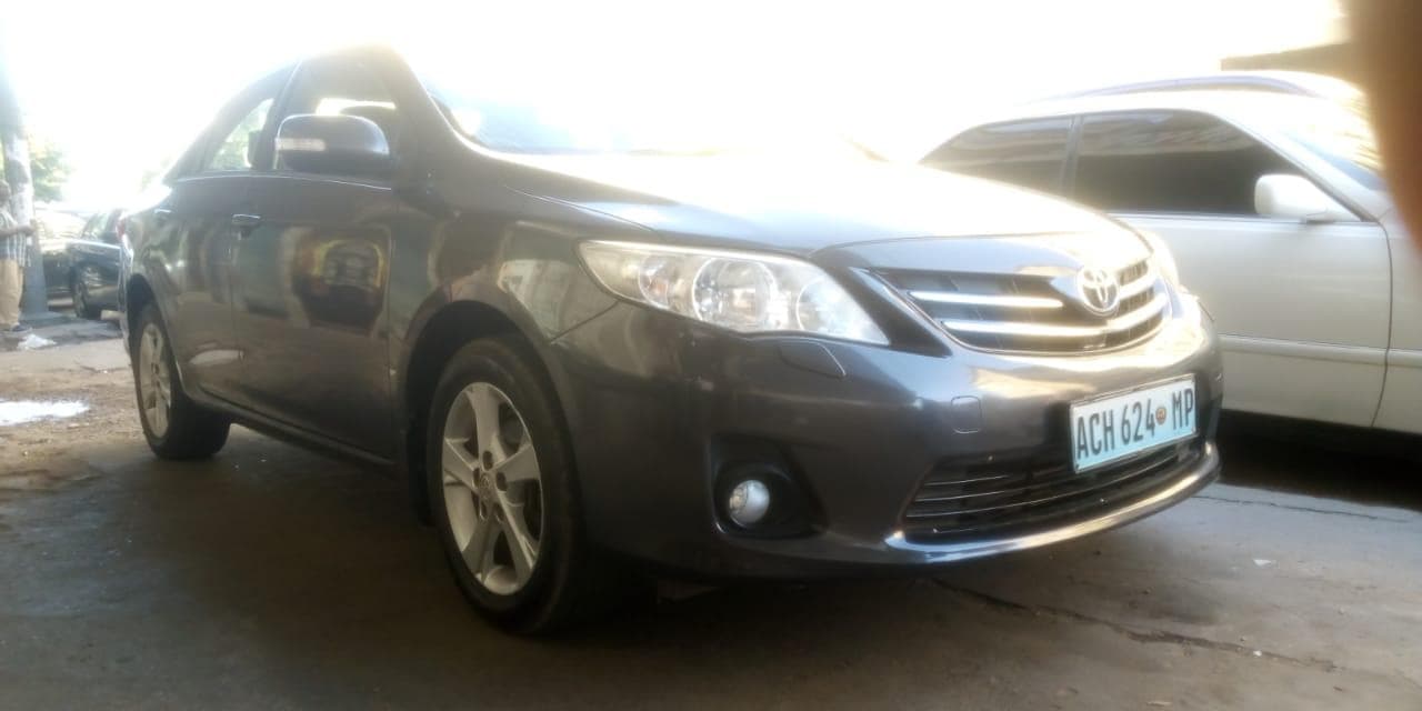 Toyota Corolla · — image 3