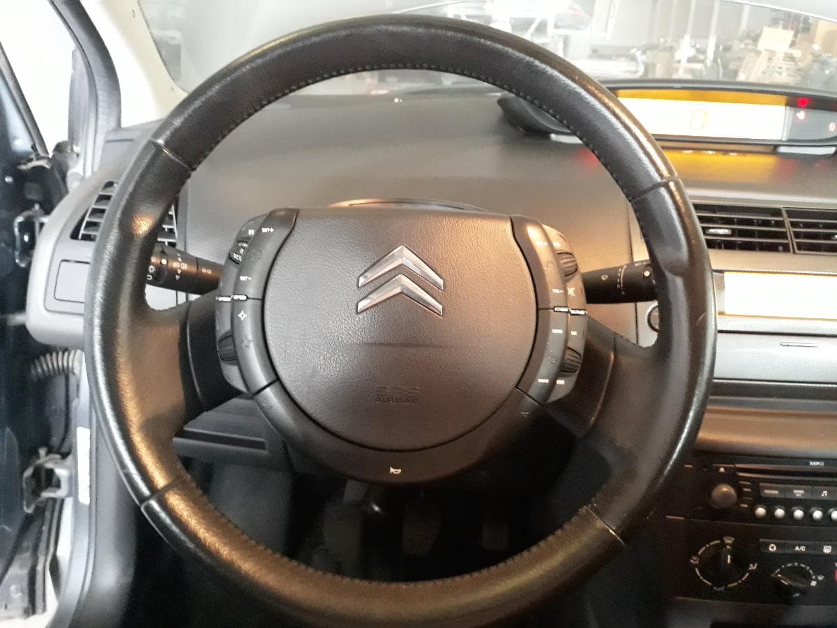 CITROËN C4 1.4 16V — imagen 19