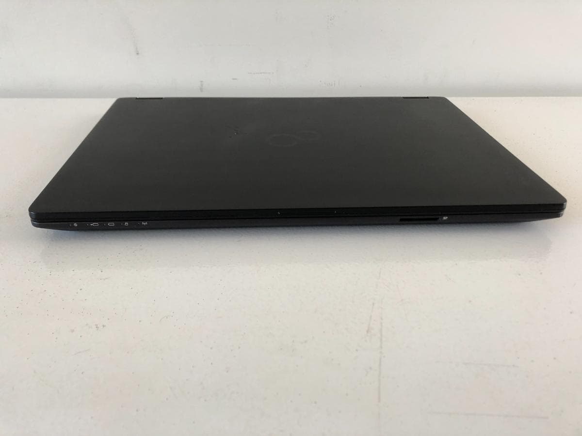 Portátil Fujitsu U747 — imagem 2