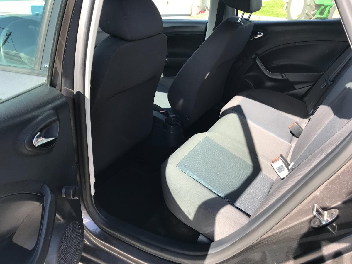 Seat Ibiza 1.2TDI · Ano 2014 — imagem 16