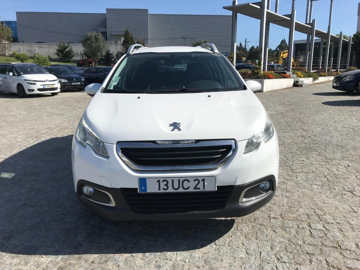 LEILÃO CANCELADO · Peugeot 2008 1.6HDI · Ano 2014 — imagem 2