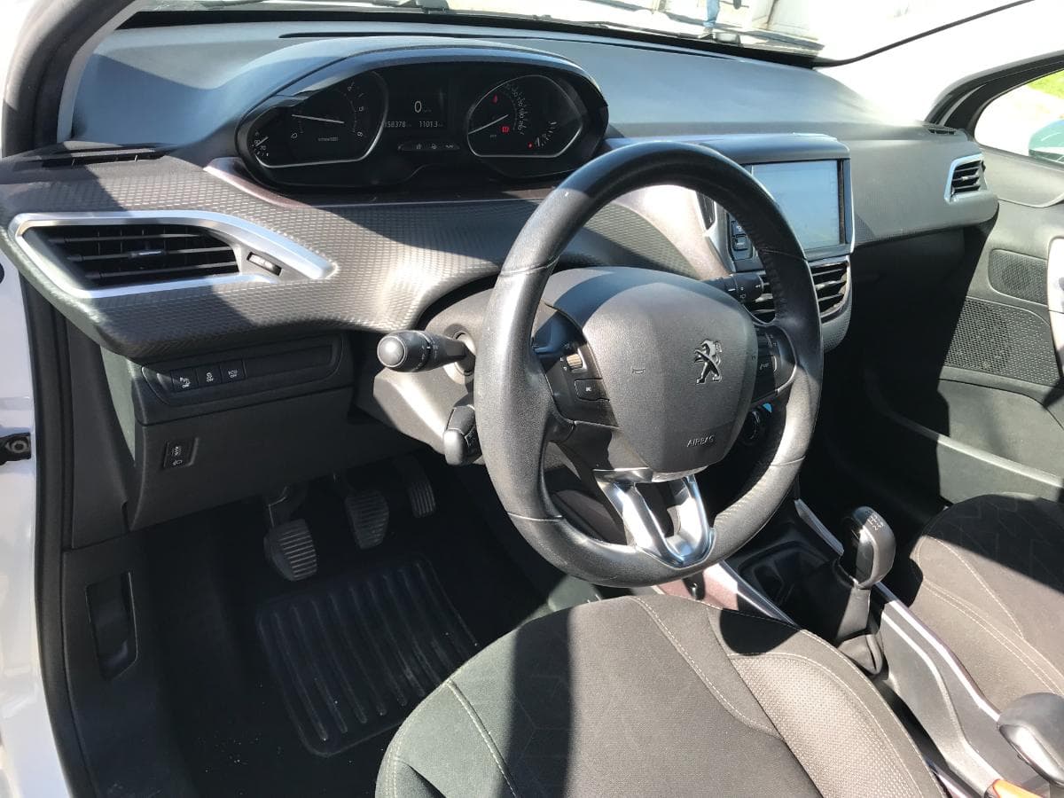 LEILÃO CANCELADO · Peugeot 2008 1.6HDI · Ano 2014 — imagem 19