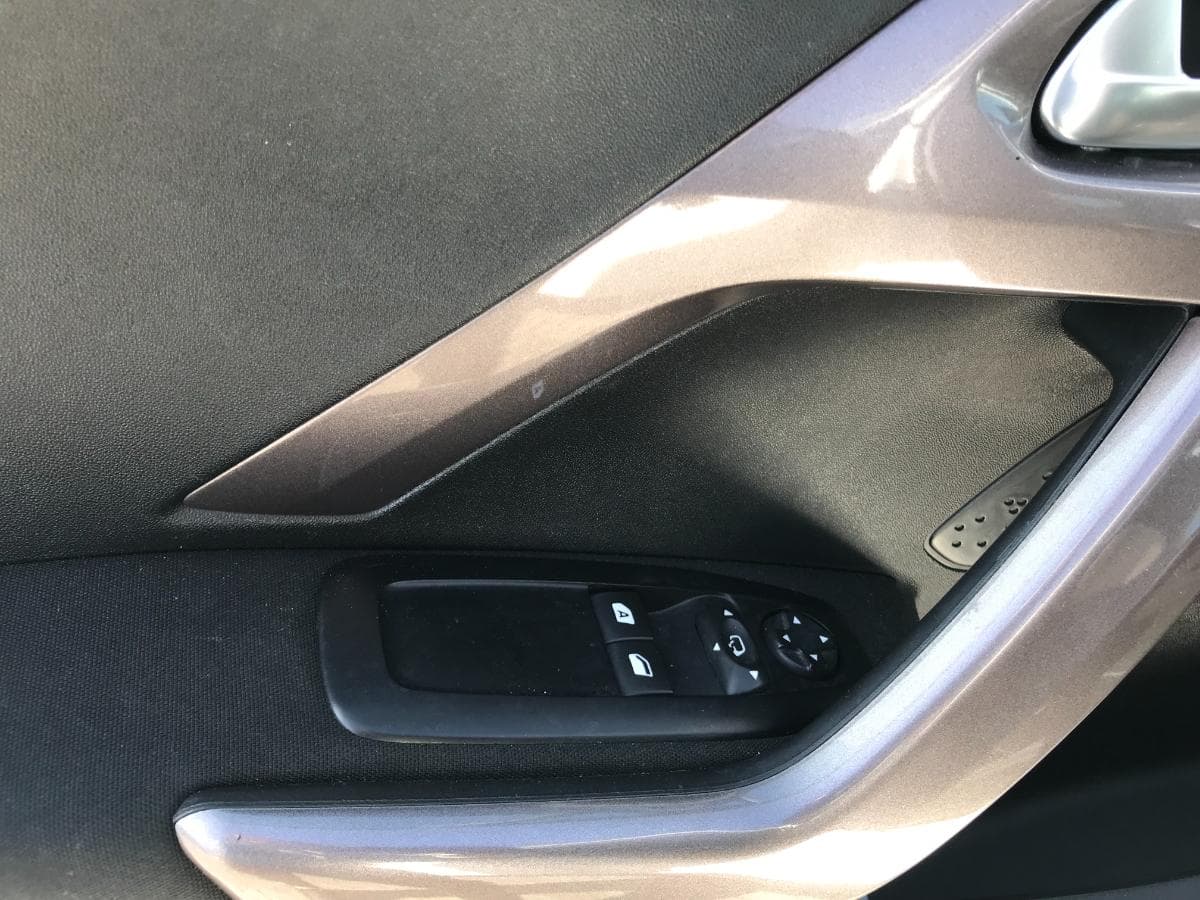 LEILÃO CANCELADO · Peugeot 2008 1.6HDI · Ano 2014 — imagem 22