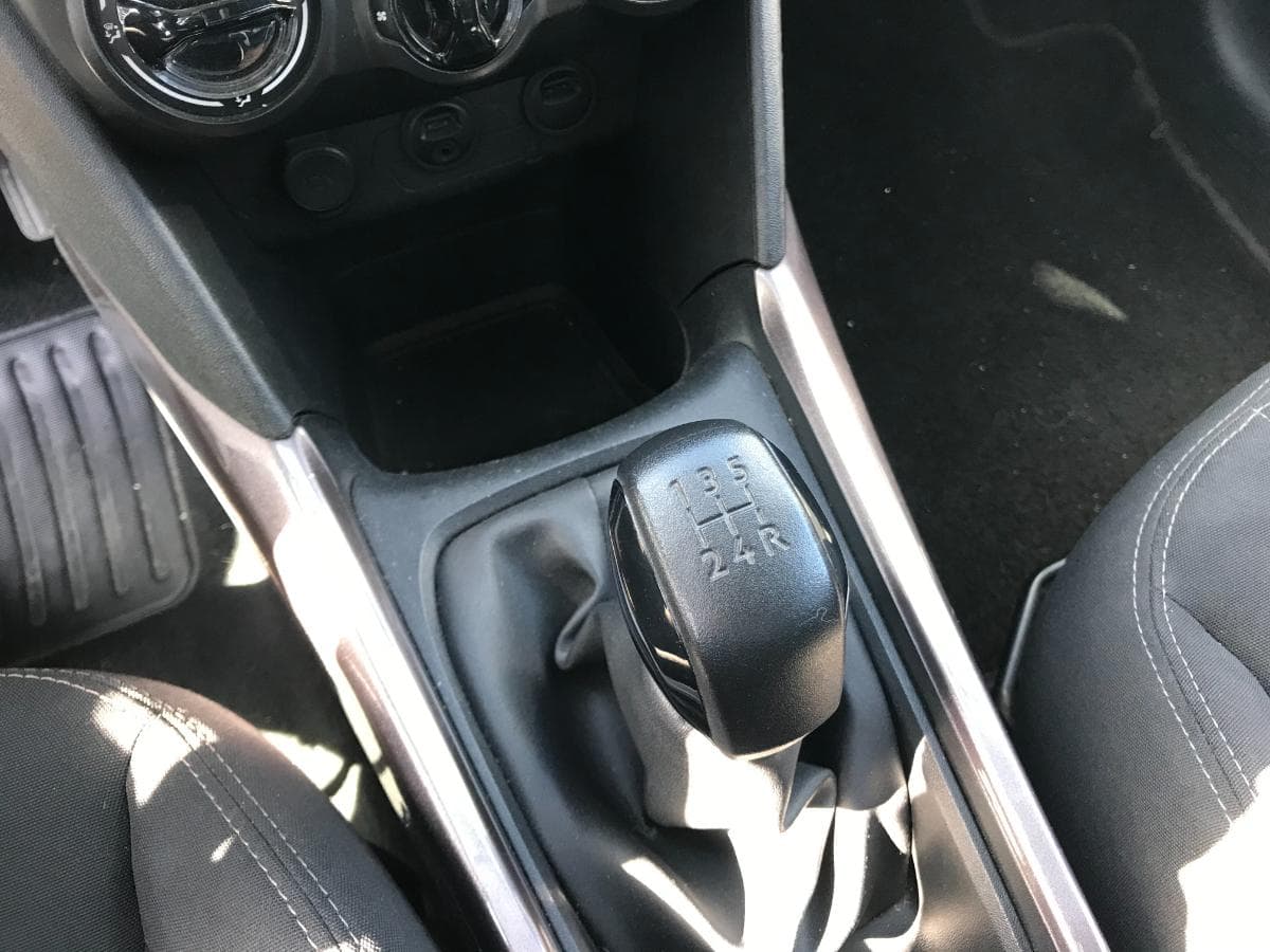 LEILÃO CANCELADO · Peugeot 2008 1.6HDI · Ano 2014 — imagem 27