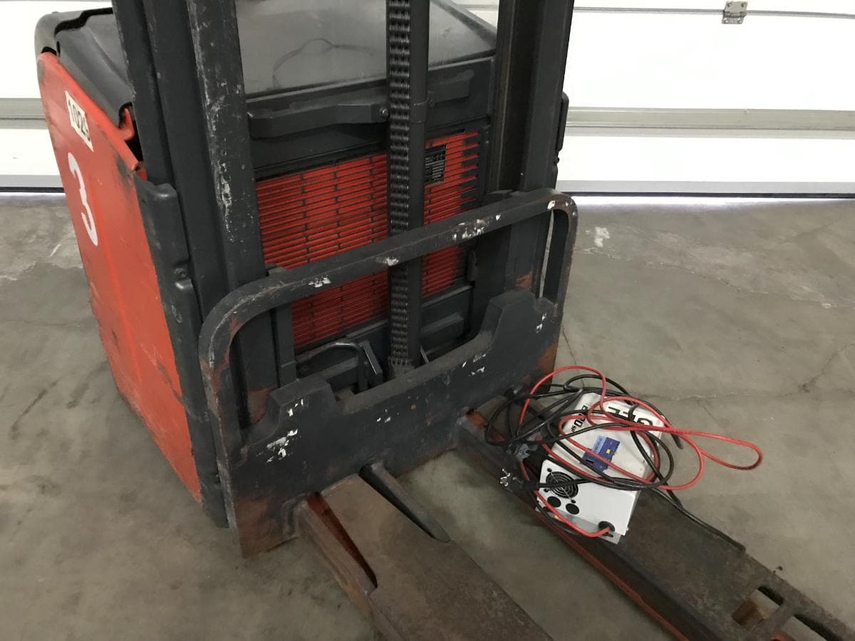 Stacker Linde L14 Elétrico · Ano 2001 — imagem 3