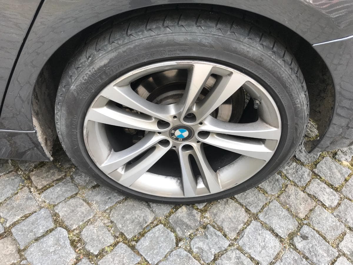 BMW 320D Touring 2.0 · Ano 2014 — imagem 17