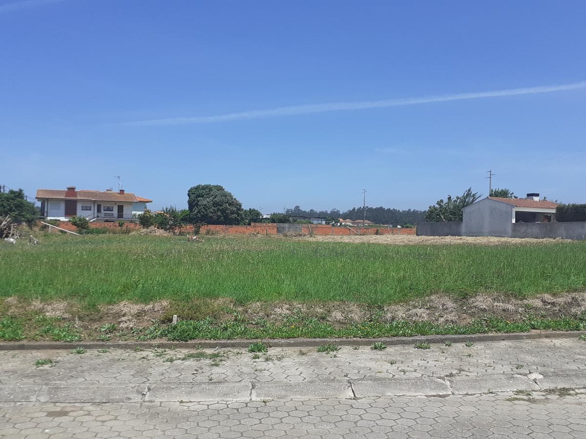 Lote para Construção · Ovar — imagem 1