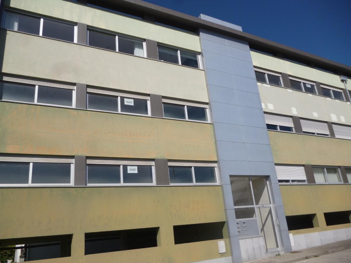 Apartamento T3 com Garagem · Vila Verde — imagen 2