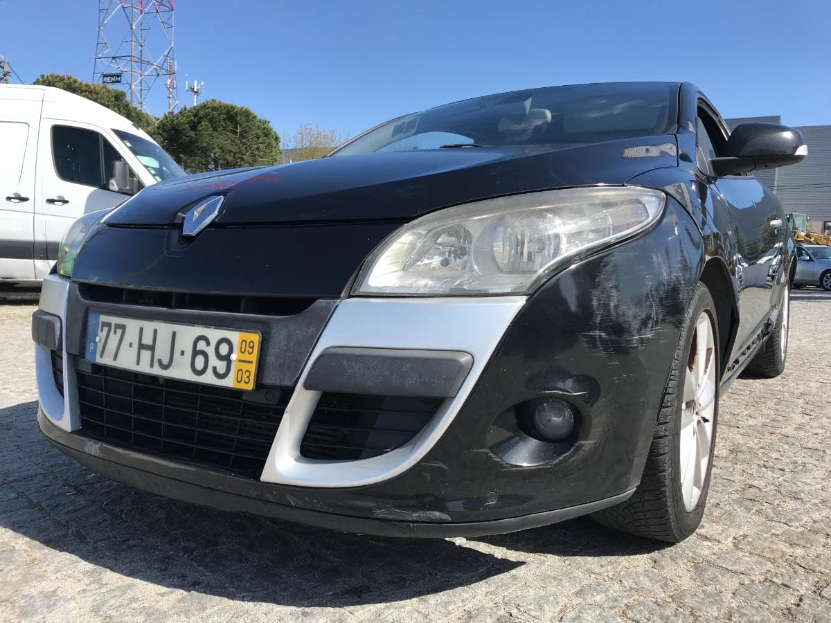 Renault Mégane Coupé 1.5DCI · Ano 2009 — imagem 16