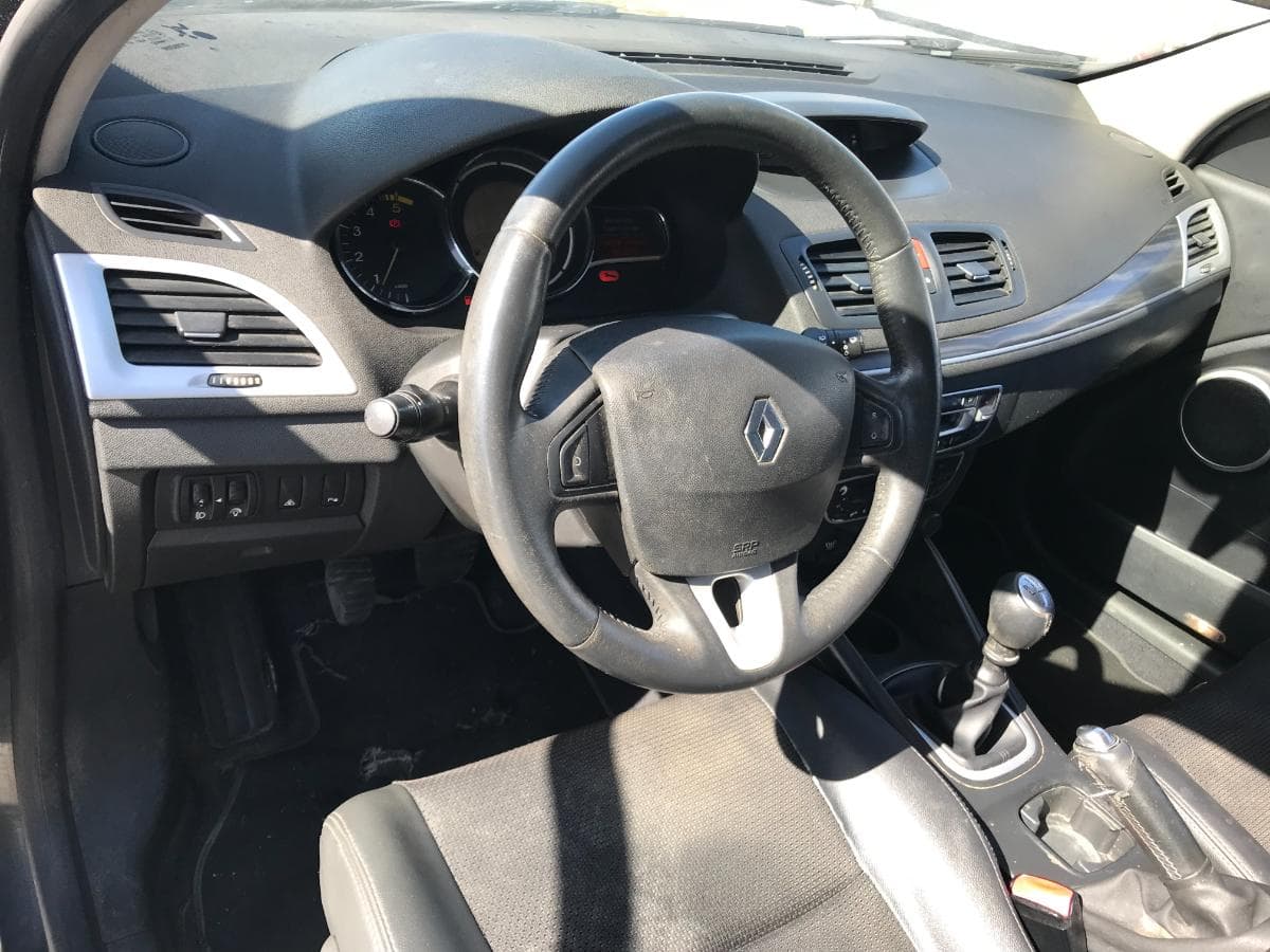 Renault Mégane Coupé 1.5DCI · Ano 2009 — imagem 28