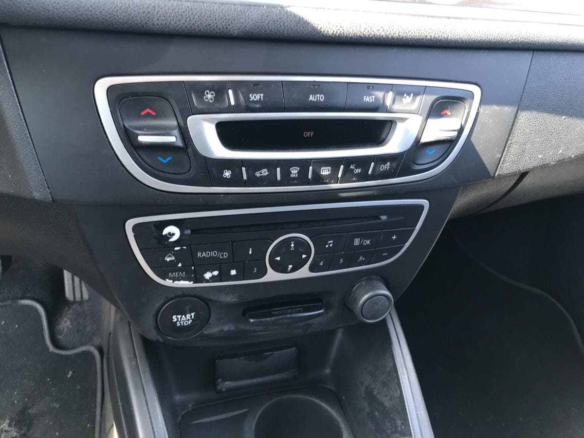 Renault Mégane Coupé 1.5DCI · Ano 2009 — imagem 31