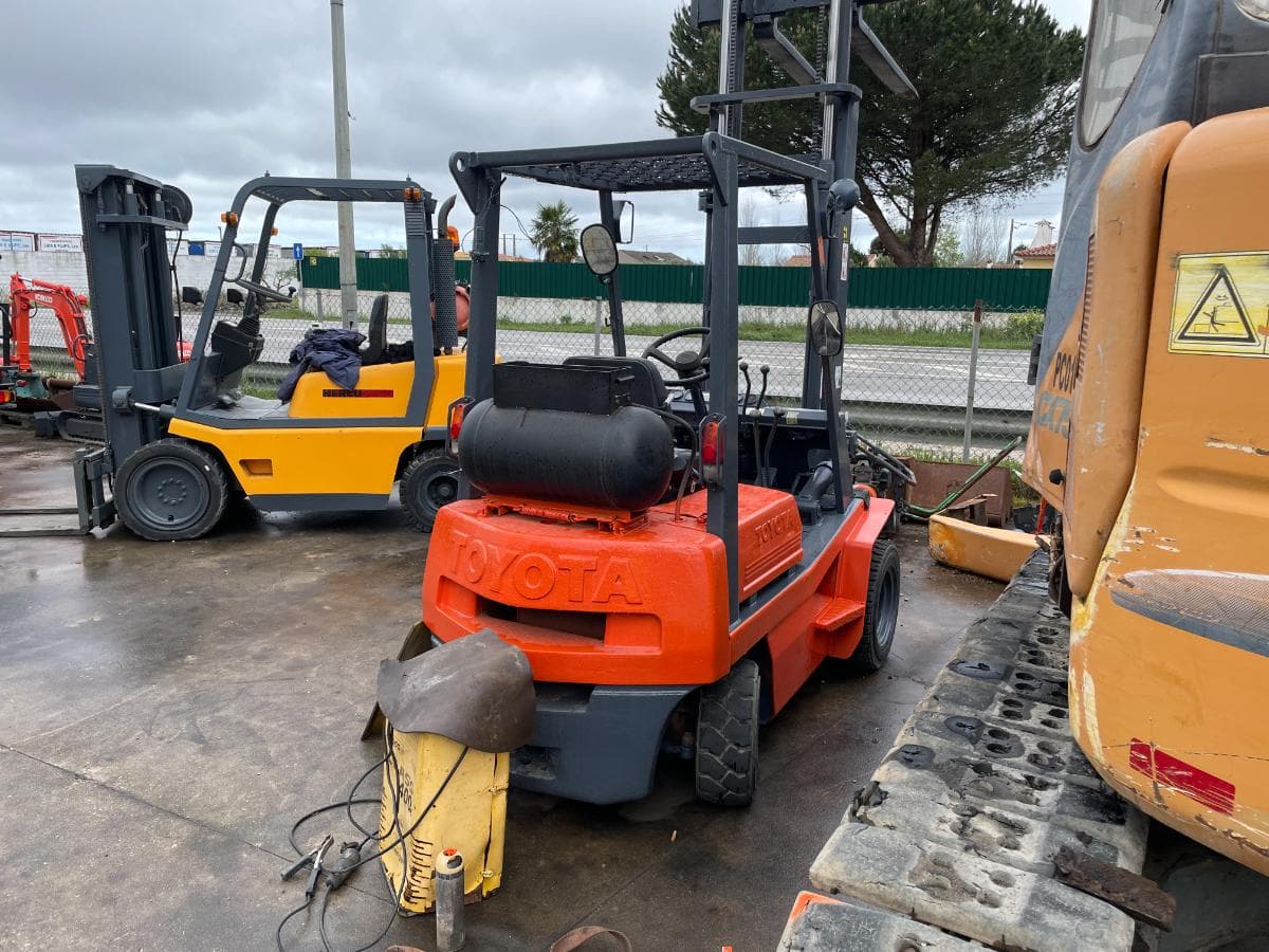 Empilhador Toyota 1500 KG — imagen 4