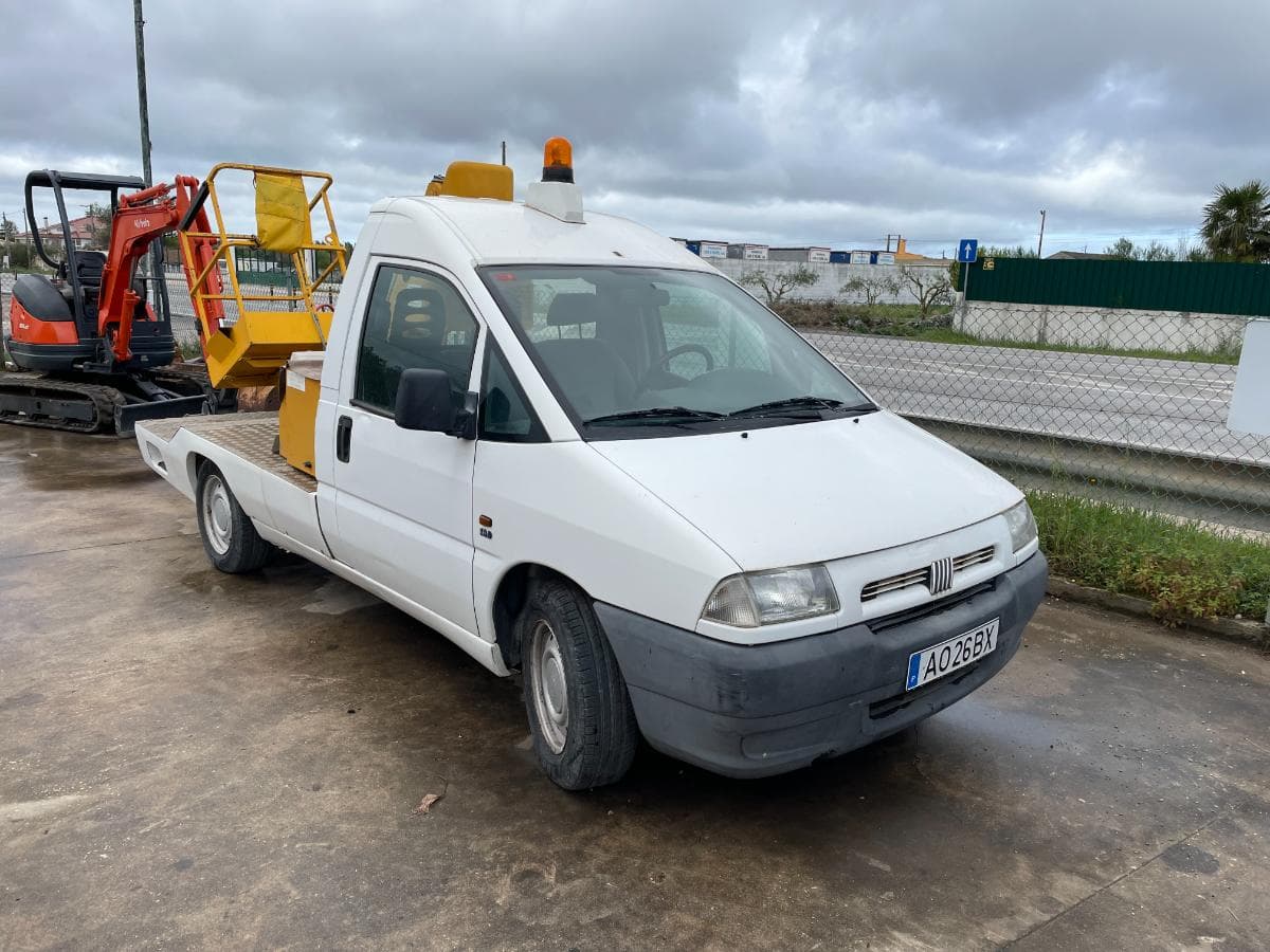 Fiat Scudo Com Plataforma Elevatória — imagen 1