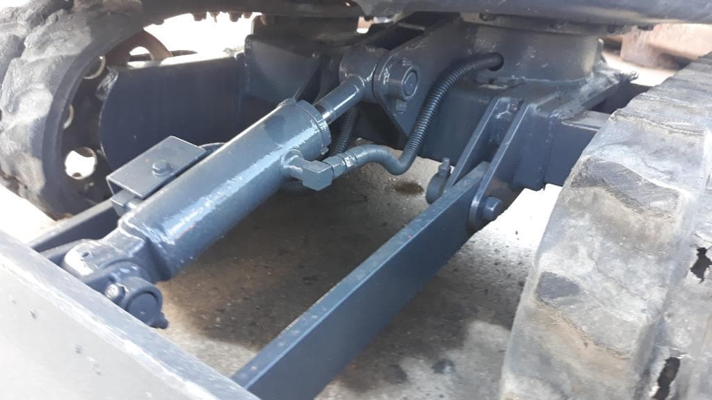 Mini Giratória Kobelco SK 007 — imagem 6