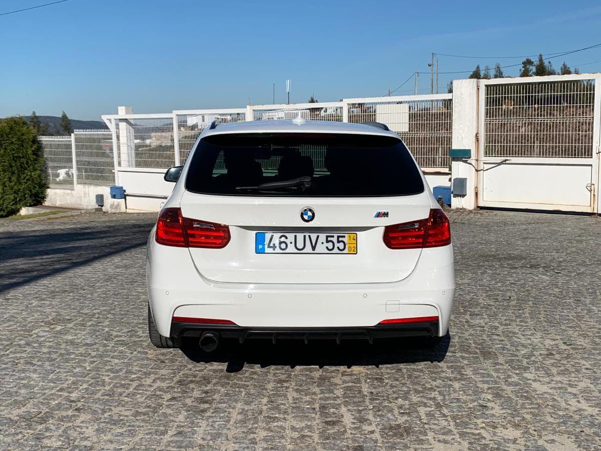 BMW 318D Touring · Ano 2014 — imagem 7