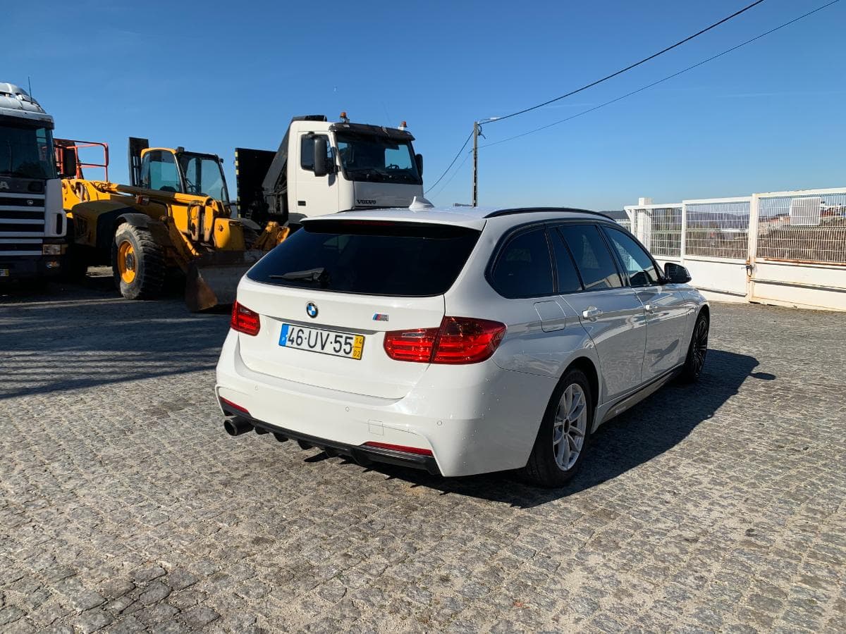 BMW 318D Touring · Ano 2014 — imagem 6