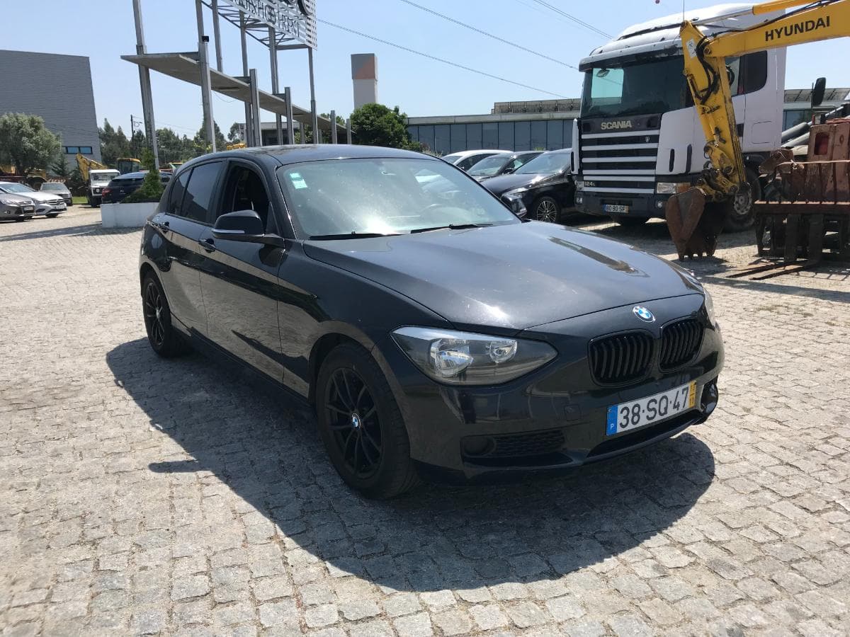 BMW 116D · Ano 2013 — imagem 1