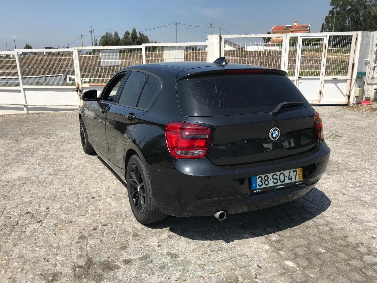 BMW 116D · Ano 2013 — imagem 8