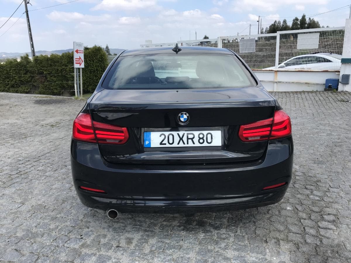 BMW 316D · Ano 2017 — imagem 7