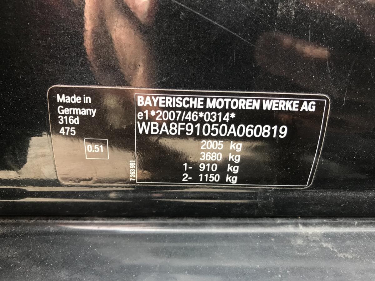 BMW 316D · Ano 2017 — imagem 4