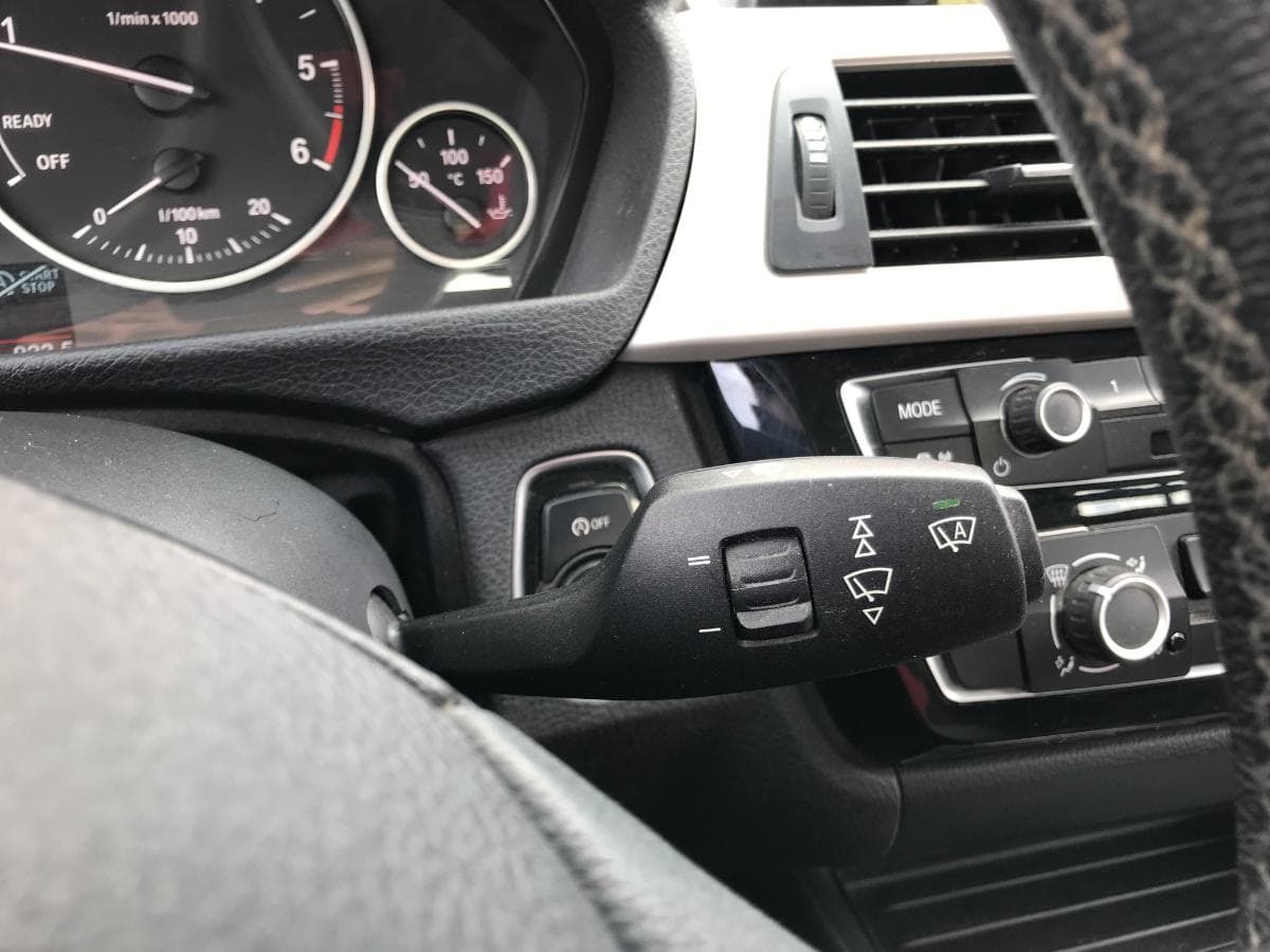 BMW 316D · Ano 2017 — imagem 19
