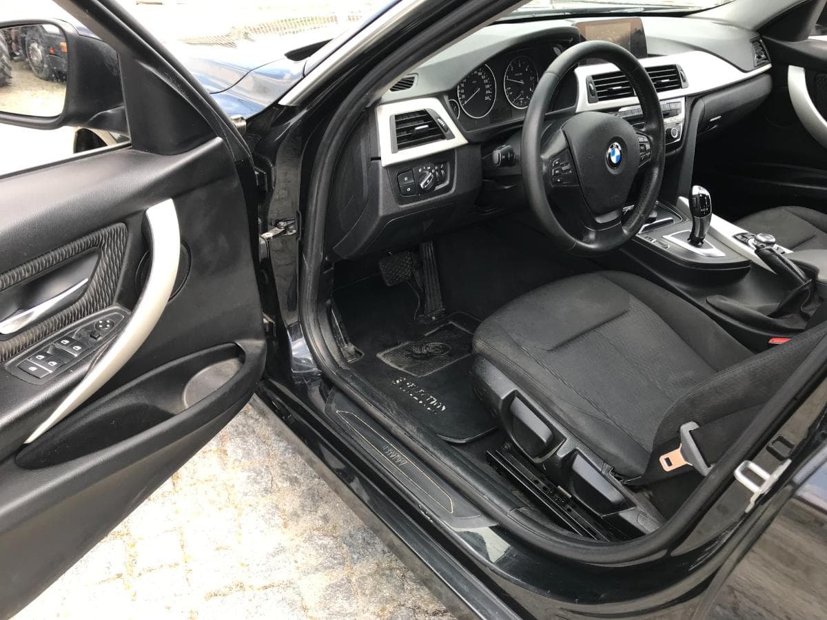 BMW 316D · Ano 2017 — imagem 16