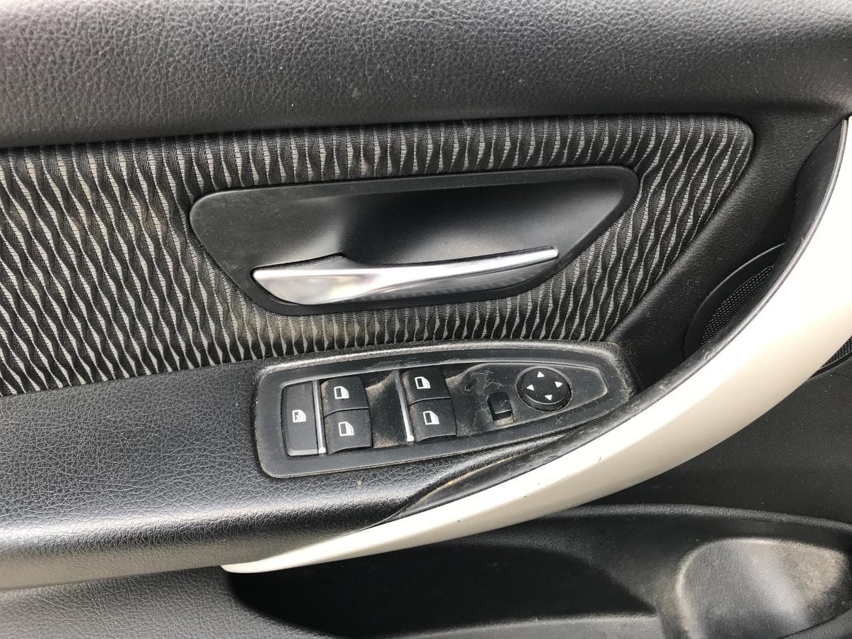 BMW 316D · Ano 2017 — imagem 28