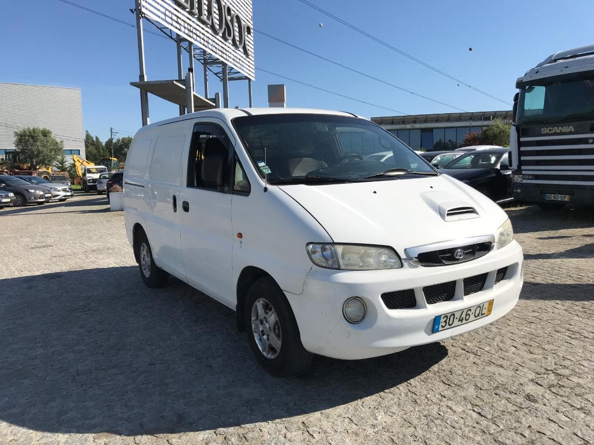 Hyundai H1 2.5 TD · Ano 2000