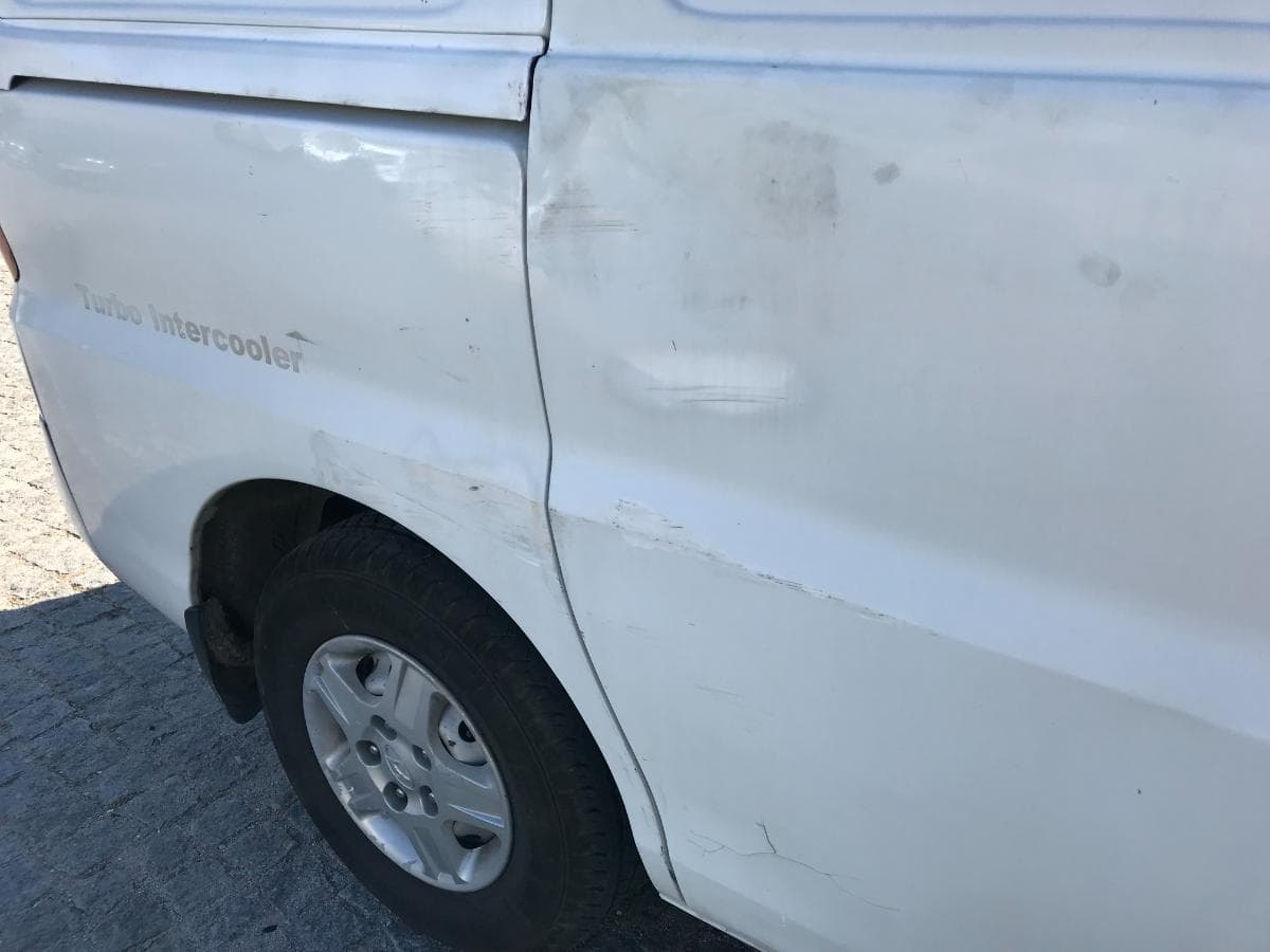 Hyundai H1 2.5 TD · Ano 2000 — imagen 11