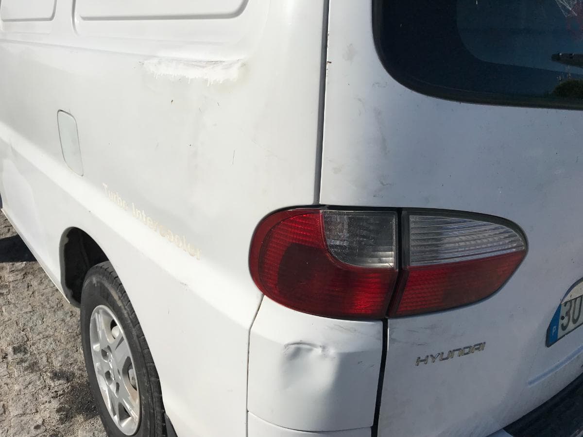 Hyundai H1 2.5 TD · Ano 2000 — imagen 13