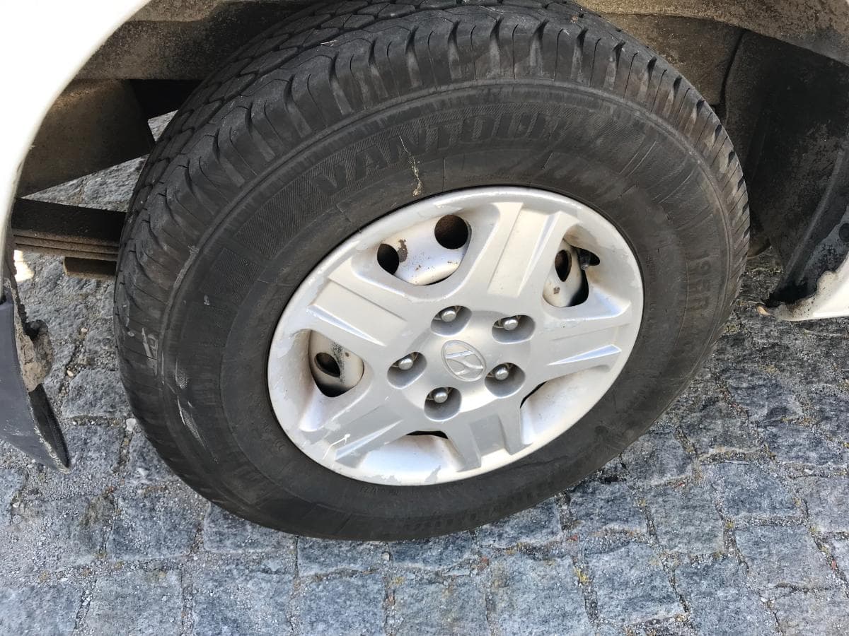 Hyundai H1 2.5 TD · Ano 2000 — imagen 14