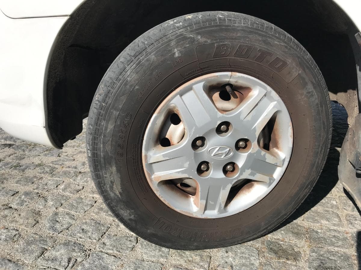 Hyundai H1 2.5 TD · Ano 2000 — imagen 15