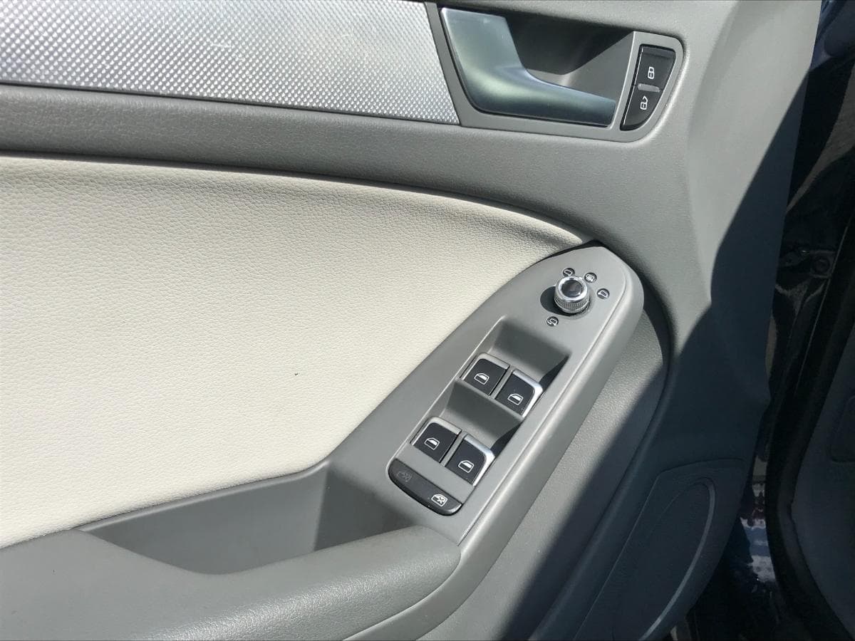 Audi A5 2.0TDI · Ano 2012 — imagem 26