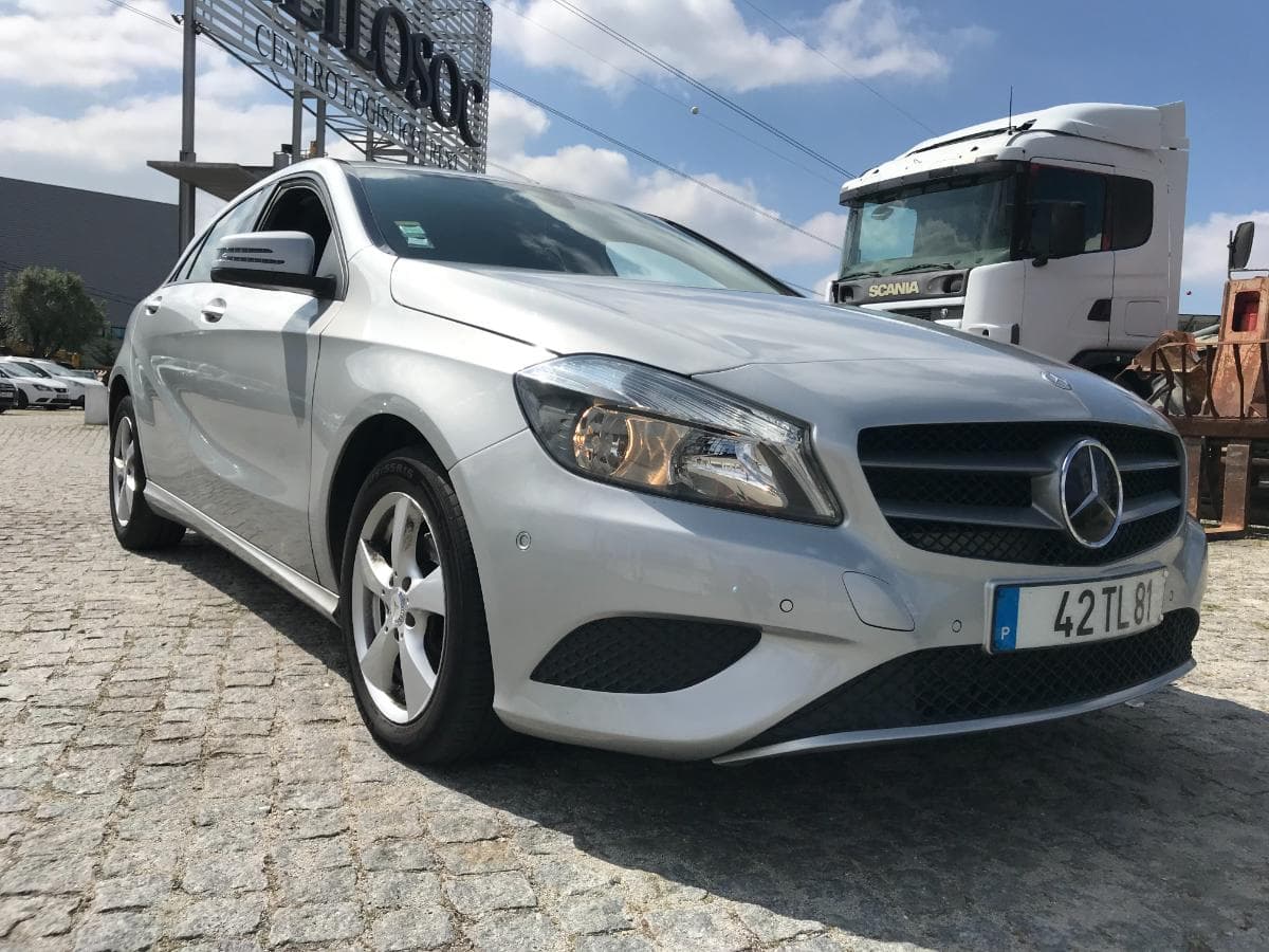 Mercedes-Benz A180CDI · Ano 2013 — image 2