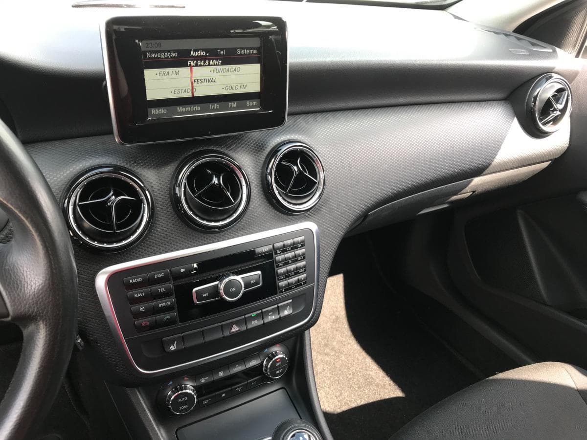 Mercedes-Benz A180CDI · Ano 2013 — image 24