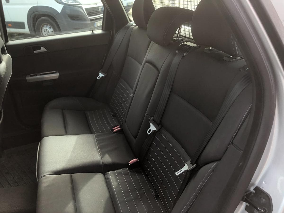 Volvo V50 · Ano 2006 — imagen 25