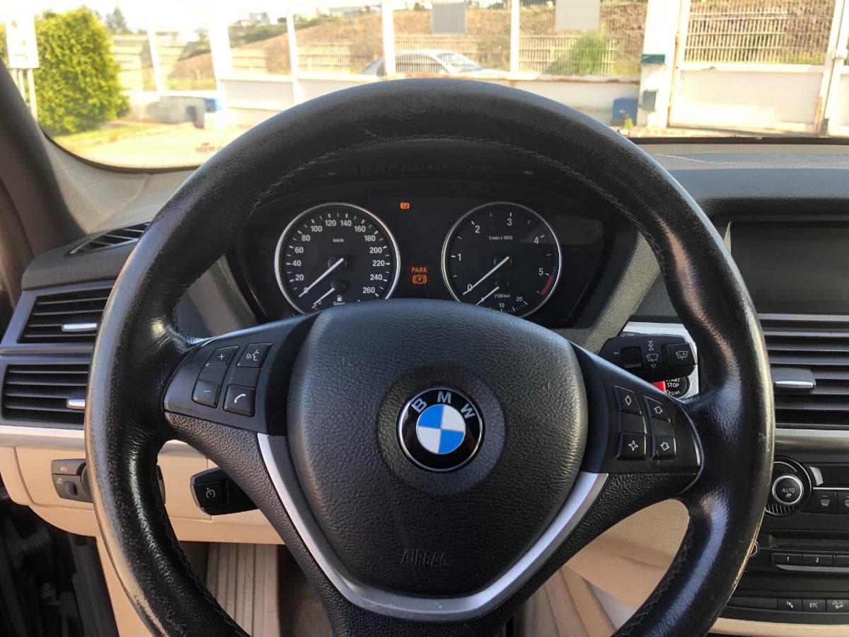 BMW X5 3.0 · Ano 2009 — imagen 38