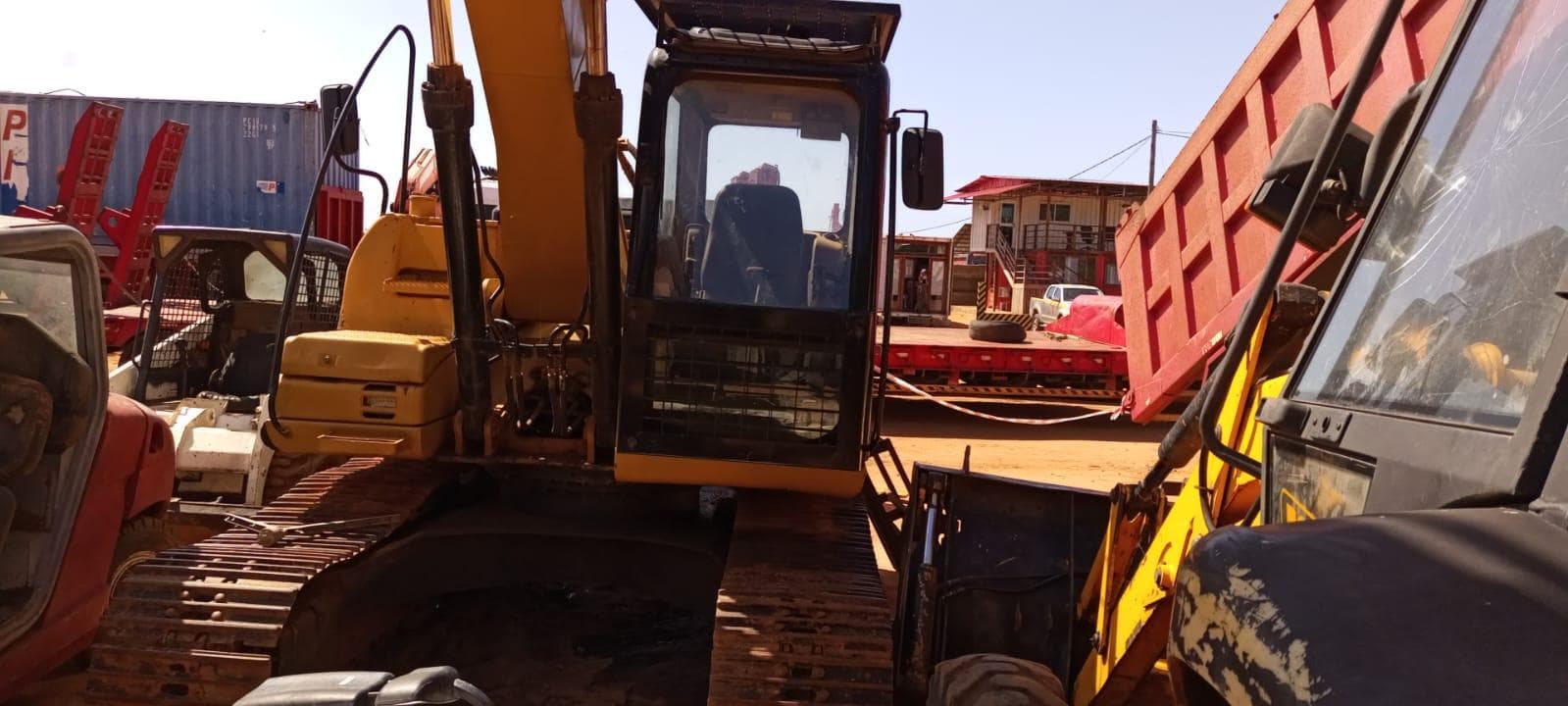Escavadeira Caterpillar 320D — image 13