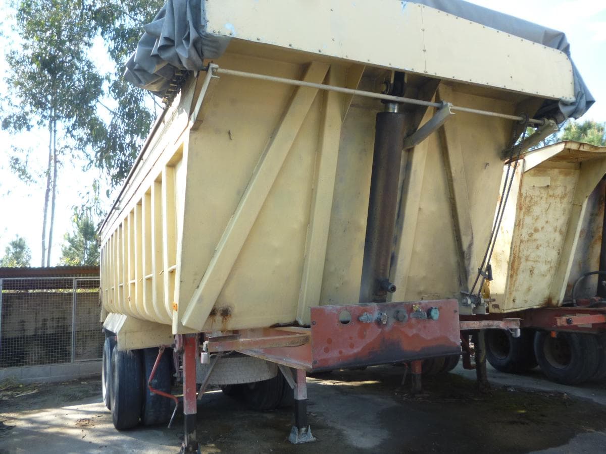 Remolque porta inertes — imagen 1