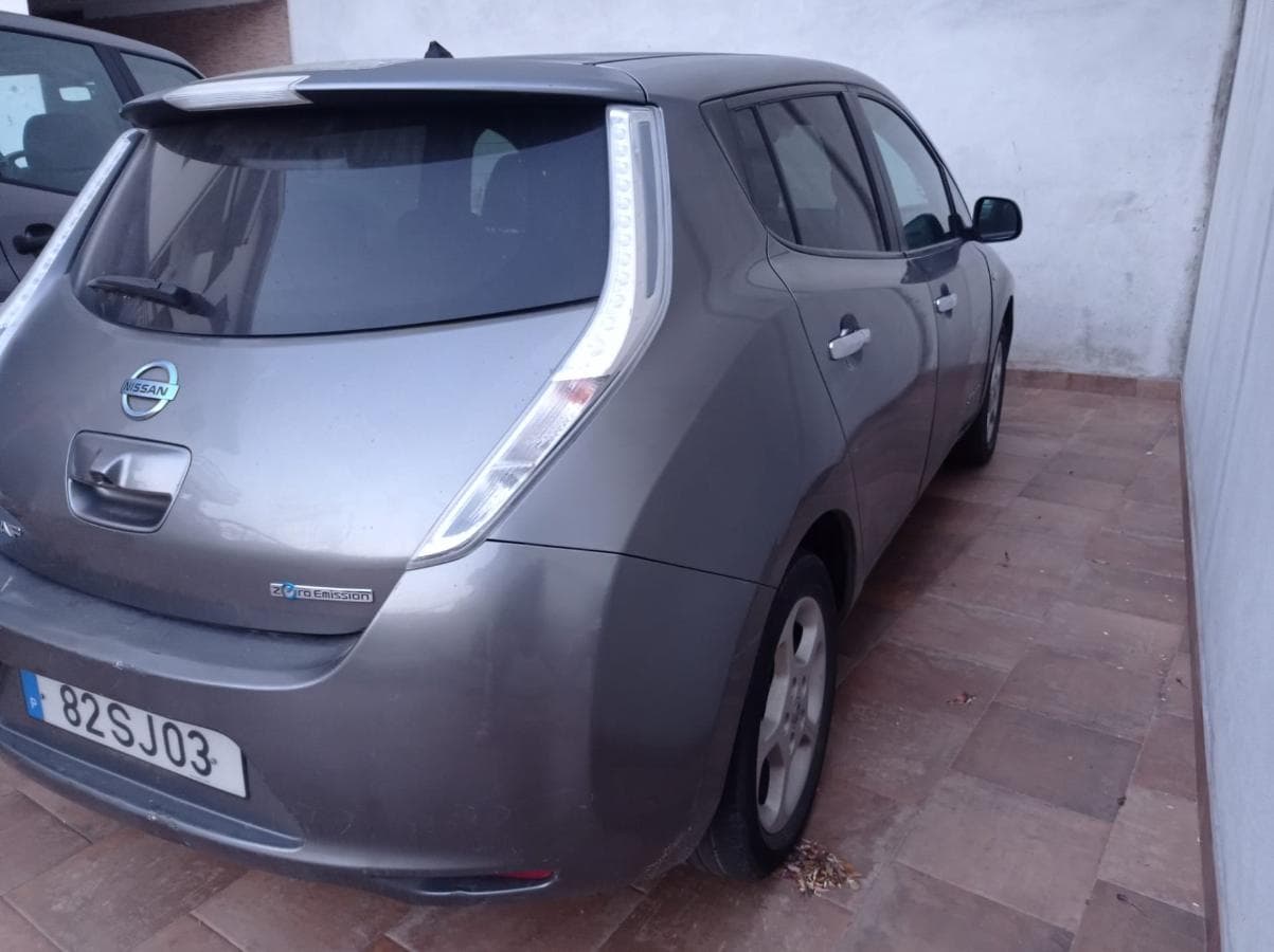 NISSAN LEAF — imagen 2