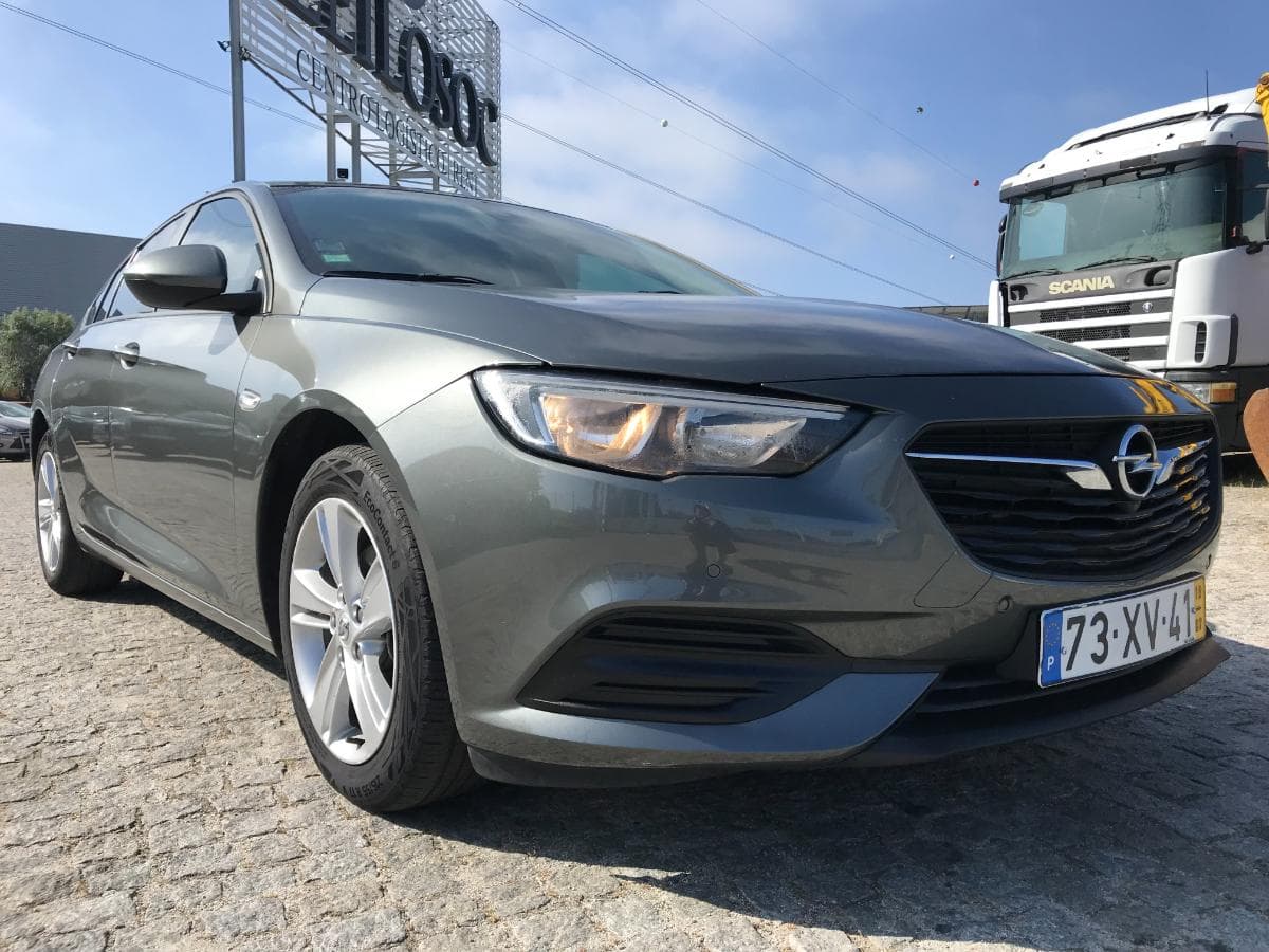 Opel Insígnia Grand Sport 1.6 TDCI · Ano 2019 — imagem 2