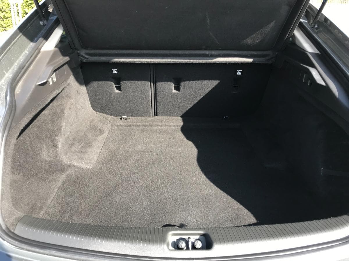 Opel Insígnia Grand Sport 1.6 TDCI · Ano 2019 — imagem 10